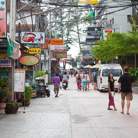 Simple Boutique Seabreeze Hotel Patong Exterior foto